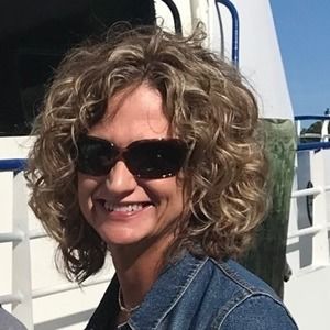 Meet your Posher, Lori